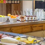 Hotell Explorer 4*