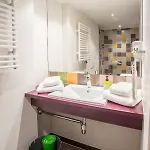 Explorer Hotell