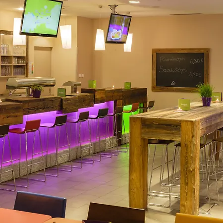 Explorer באד קליניקירשהיים