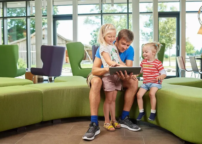 Explorer فندق 4*