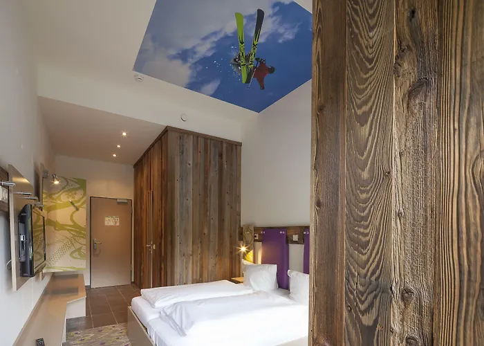 Explorer 4* باد كلينكيرشهايم